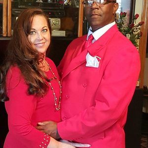 Meet your Posher, Ellis